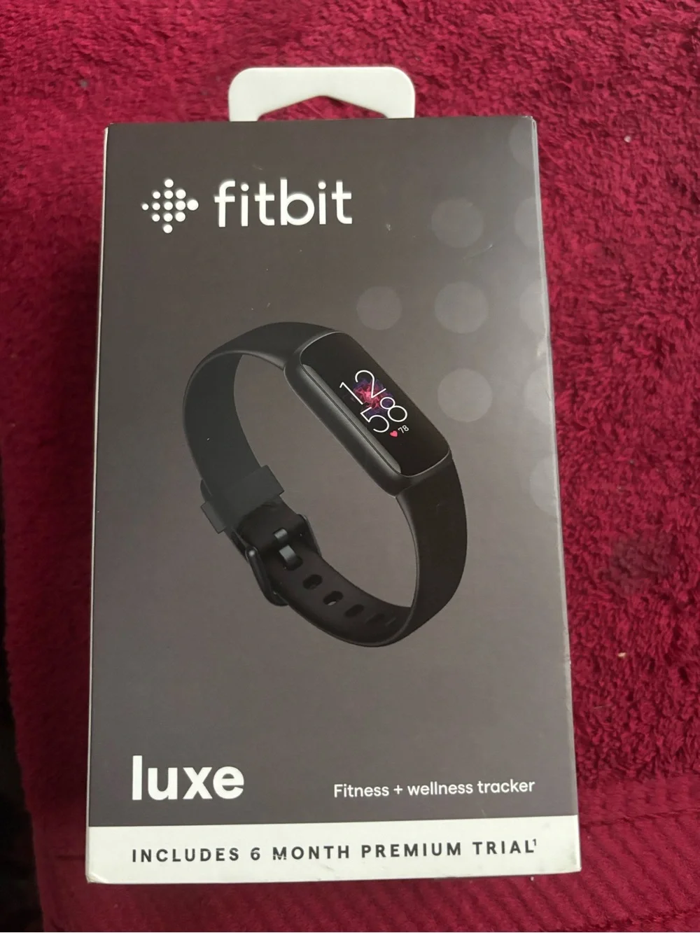 fitbit Luxe Fitness Tracker - Black